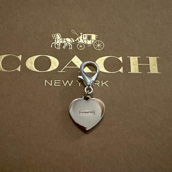 Coach est. 1941 Baby Pink Enamel Crystal Heart Wristlet Bag Charm Silver-tone - Picture 4 of 5